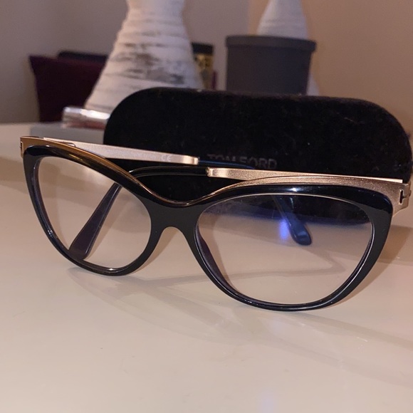 Tom Ford prescription Frame Neat condition. Currently with prescription lenses. - Picture 6 of 11